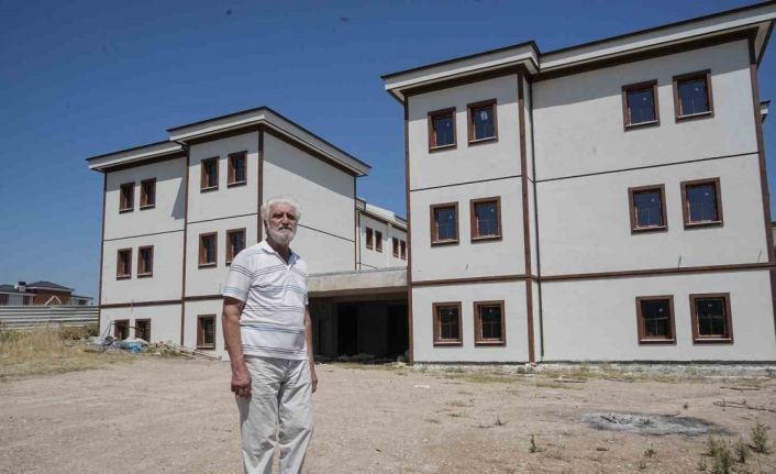 Bursa’nın en kıymetli yerindeki arsasını yaşlıların bakımı için vakfetti