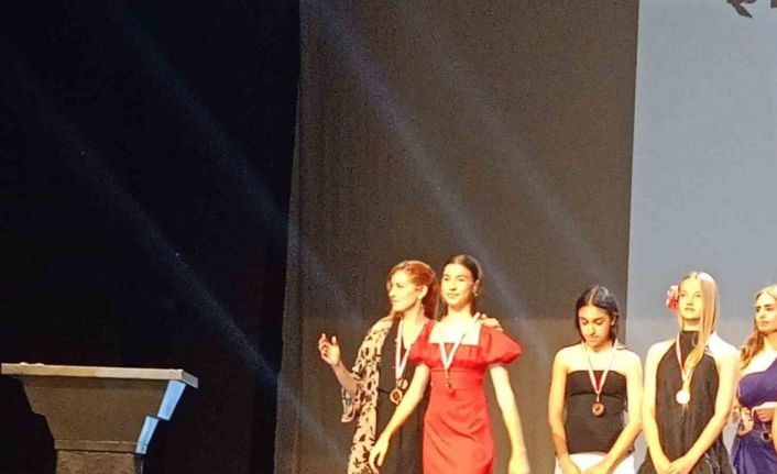 Büyükşehir Konservatuvarı öğrencilerinden Bale Festivalinde büyük başarı