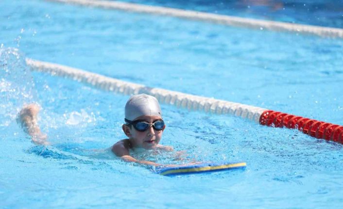 Büyükşehir Yaz Spor Okulları’nda eğitimler başladı