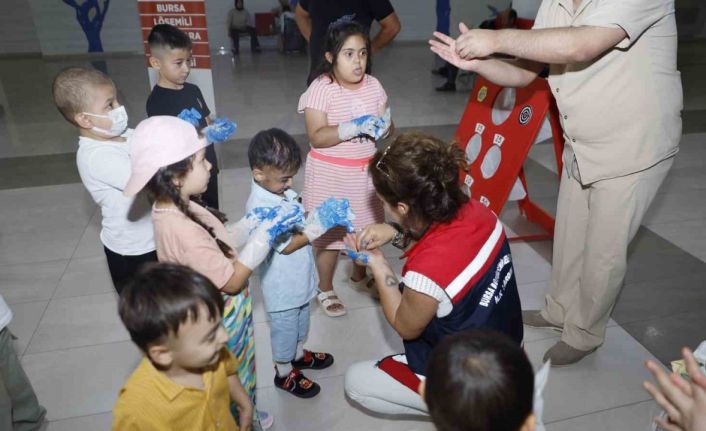 Büyükşehir’den lösemi tedavisi gören çocuklara moral