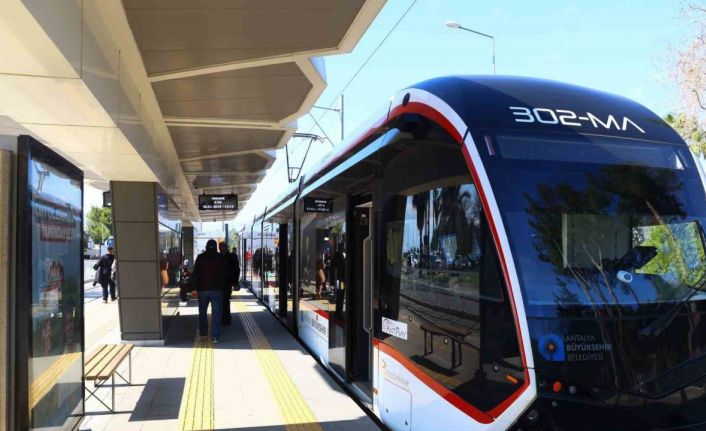 Büyükşehir’in toplu ulaşım araçları 15 Temmuz’da ücretsiz