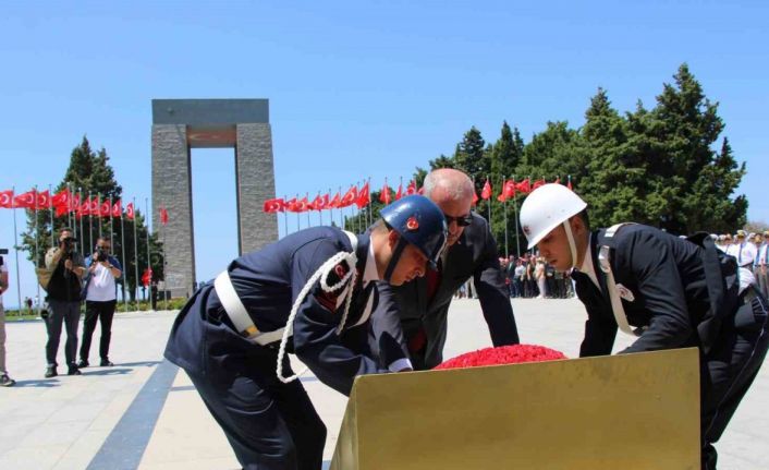 Çanakkale’de 15 Temmuz şehitleri, ’Şehitler Abidesi’nde anıldı