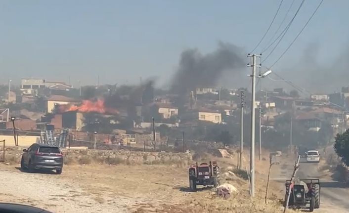 Çanakkale’de çıkan orman yangınında tedbiren iki köy boşaltıldı