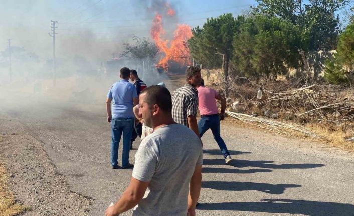 Çanakkale’deki orman yangını Naldöken köyüne sıçradı, bazı evler alevlere teslim oldu