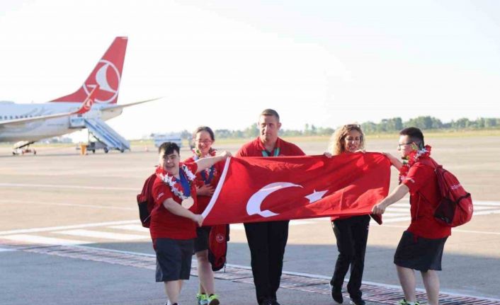 Canikli özel sporculardan Avrupa’da tarihi zafer