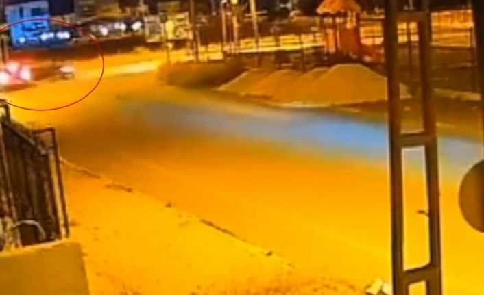 Çarpışmanın etkisiyle araç metrelerce sürüklendi