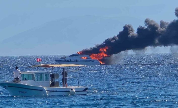 Çeşme Dalyan Marina’da yat yangını