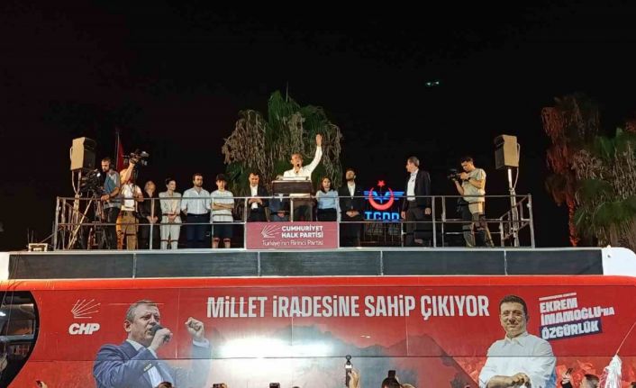 CHP Genel Başkanı Özel: "Mecliste kanun teklifimiz var, yargılamaları TRT’den yayınlayın"