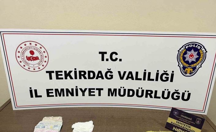 Çorlu’da zehir tacirlerine darbe: Bonzai ve para ele geçirildi