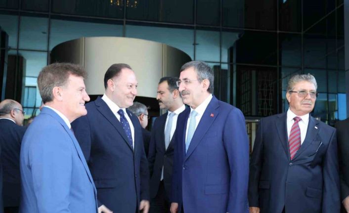 Cumhurbaşkanı Yardımcısı Cevdet Yılmaz, KKTC’ye geldi