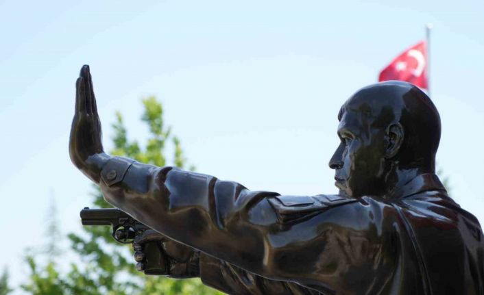 Darbe seyrini değiştiren kahraman: Ömer Halisdemir’in şehadet noktası özel zeminle korunuyor