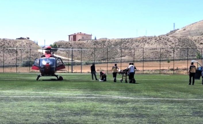 Darende’de eli kesilen vatandaş ambulans helikopterle Malatya’ya sevk edildi