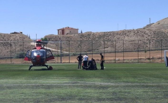 Darende’de fenalaşan hasta hava ambulansıyla Malatya’ya sevk edildi