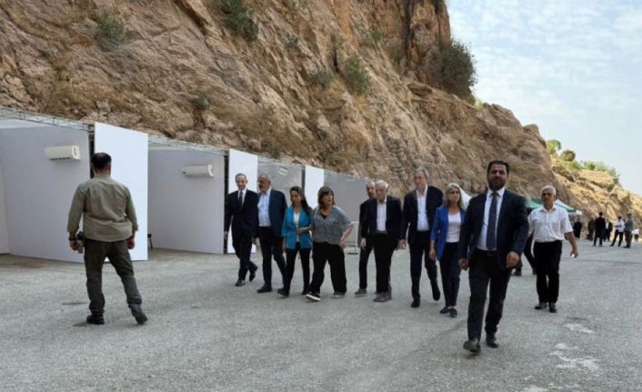 DEM heyeti, silah bırakma alanında