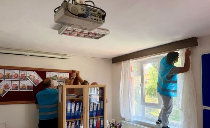 Denetimli serbestlik yükümlüleri okulları güzelleştiriyor