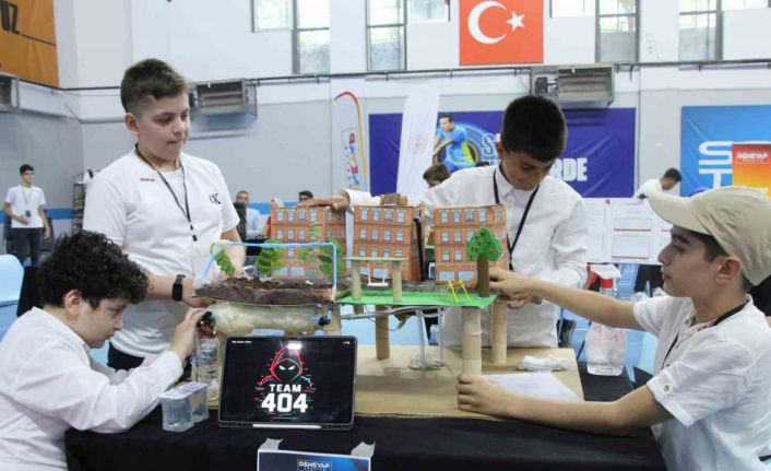 Deneyap teknoloji atölyelerinde gençler projelerini sergiledi