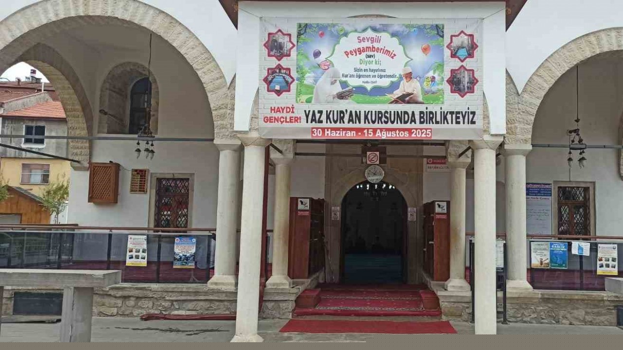 Devrek’te 263 cami ve Kur’an kursunda 2 bin 400 öğrenciye dini eğitim