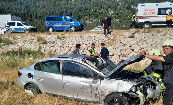 Devrilen otomobilde anne, bebeği ve kız kardeşi hayatını kaybetti