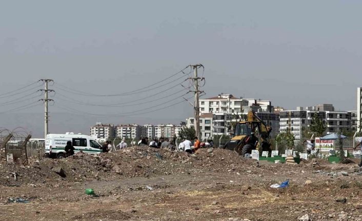 Diyarbakır’da 19 yaşındaki kadın silahlı saldırıda hayatını kaybetti