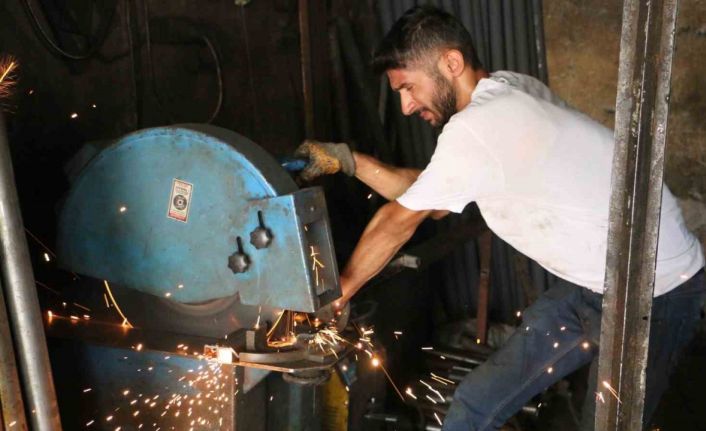 Diyarbakır’da 200 derecede ekmek mücadelesi