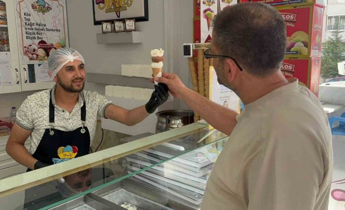 Dondurma alırken dikkat: Sentetik renklendiriciler sağlığı olumsuz etkileyebiliyor