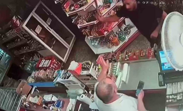 Dondurma iadesini kabul etmedi, pala ile saldırıya uğradı