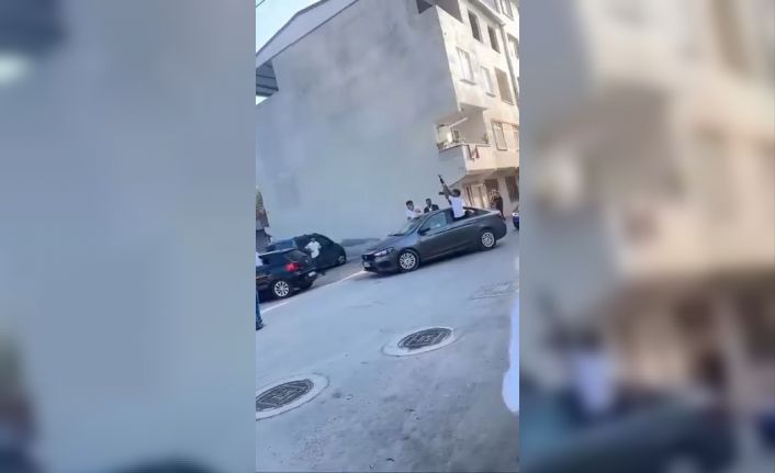 Düğünde uzun namlulu silahlarla tehlikeli kutlama
