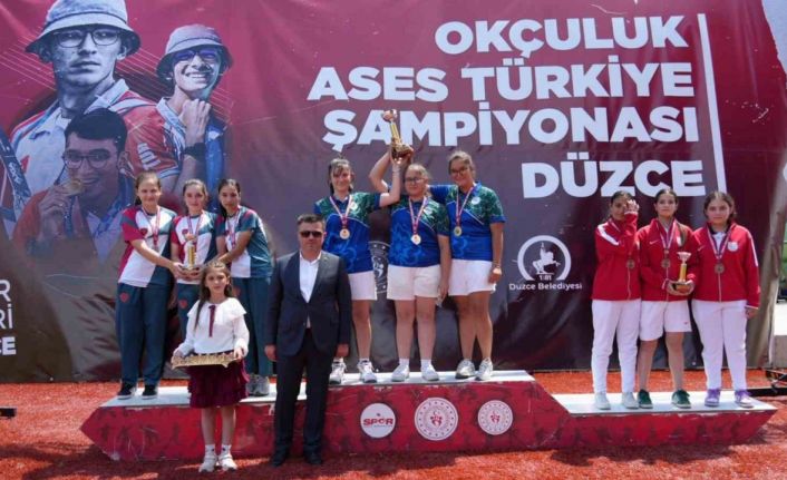Düzce’de Okçuluk Şöleni İlk Gün Müsabakaları Sona Erdi