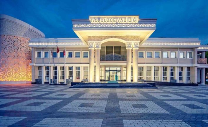 Düzce’de sahipsiz sokak köpeği toplarken özensiz davranış gösteren çalışanlar hakkında soruşturma başlatıldı