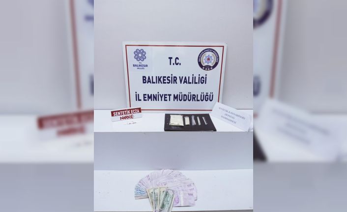 Edremit’te uyuşturucu operasyonu: 2 gözaltı