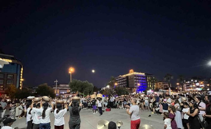 Eğitim, öğretim ve şov bir arada