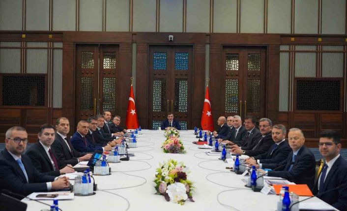 EKK: "Türkiye Yüzyılı’nda kapsayıcı ve sürdürülebilir büyüme hedefimize ulaşmak amacıyla rekabet gücümüzü ve katma değerli üretimi artıracak politikaları uygulamaya kararlılıkla devam edeceğiz"