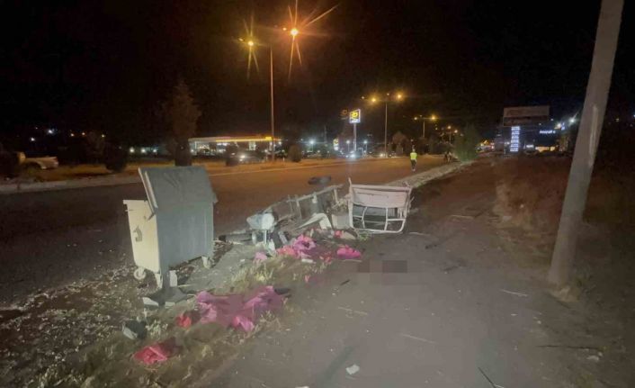 Elazığ’da otomobil ile elektrikli motosiklet çarpıştı: 2’si ağır 3 yaralı