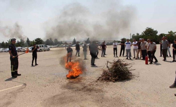 Elazığ’da sağlıkçılara yangın tatbikatı gerçekleştirildi