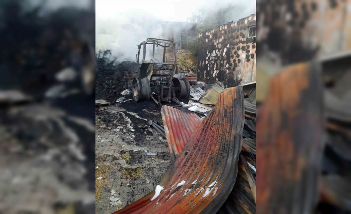 Elazığ’da yanan traktör kullanılmaz hale geldi