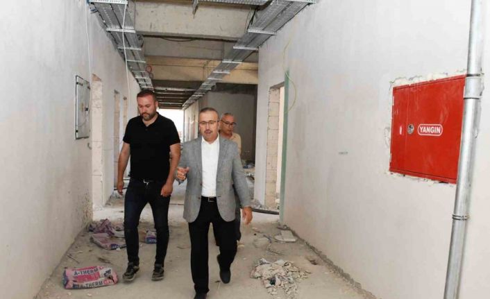 Emek Anadolu Lisesi yükseliyor