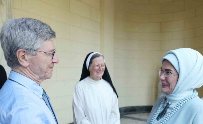 Emine Erdoğan, Vatikan’da "Dünya 5’ten büyüktür" mesajı verdi