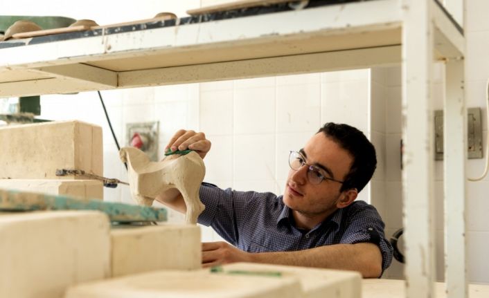 Engelliler Entegre Yüksekokulu saygın ve üretken bireyler yetiştiriyor