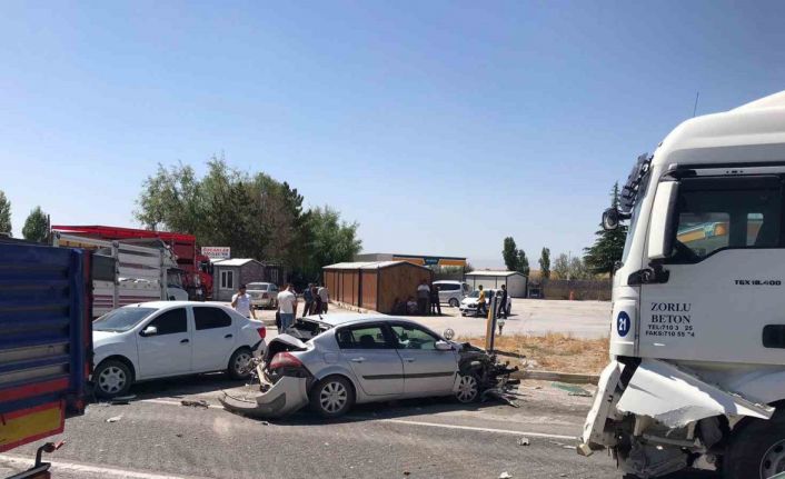 Ereğli’de zincirleme trafik kazası: 4 yaralı