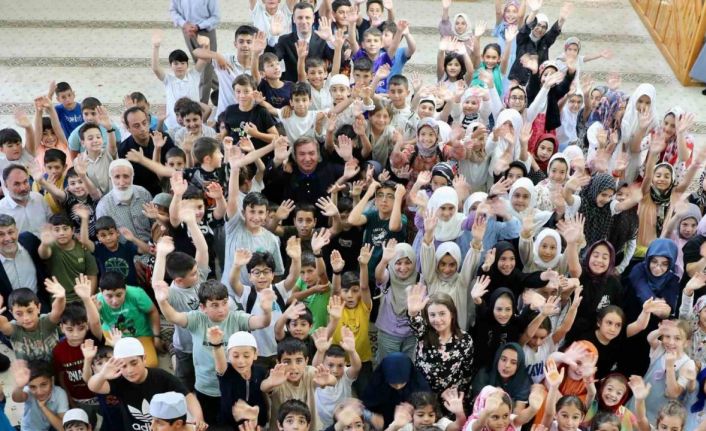 Erzincan’da camiler çocuklarla şenlendi