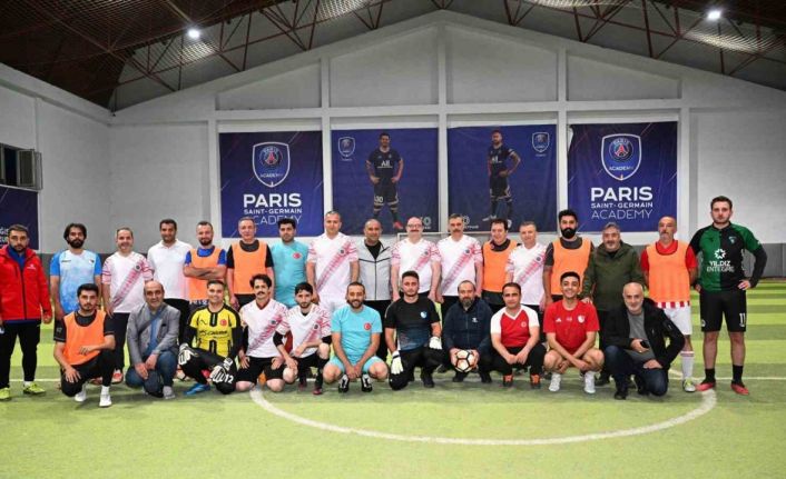 Erzurum protokolü ve medya mensupları "Sağlıklı yaşam için" sahaya çıktı