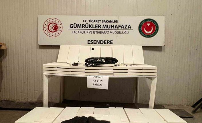 Esendere Gümrük Kapısı’nda 300 kilogram afyon sakızı ele geçirildi