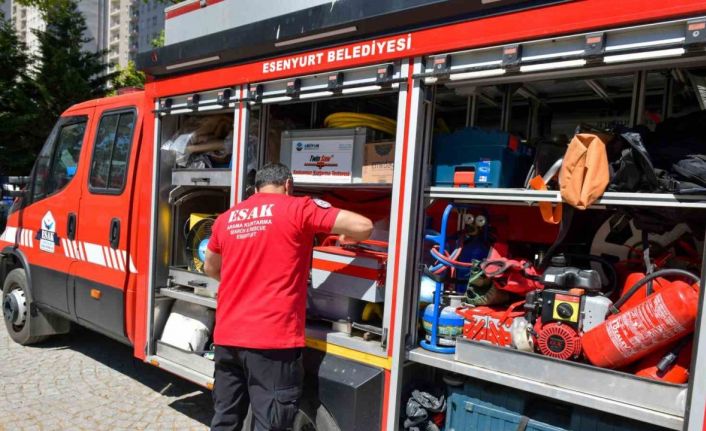 Esenyurt Belediyesi Arama Kurtarma Ekibi İzmir yangınlarına destek için yola çıktı
