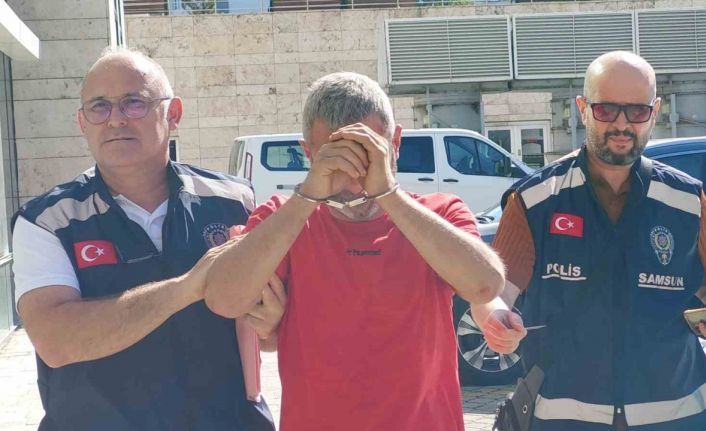 Eşini ve kızını hastanelik etti, polise bıçak çekip direndi