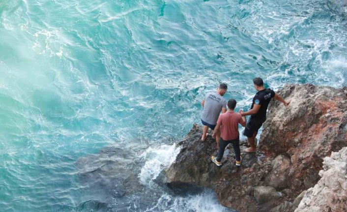 Eşiyle yaptığı görüntülü görüşme hayatını kurtardı