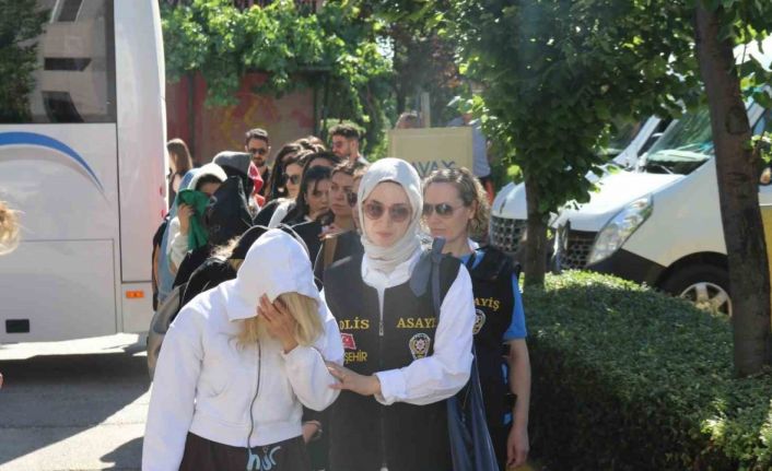 Eskişehir’de aylarca süren takibin ardından düzenlenen fuhuş operasyonunda 19 şüpheli yakalandı