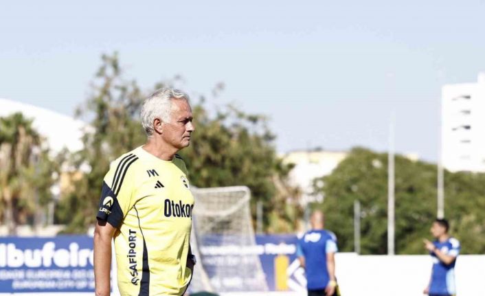 Fenerbahçe günü tek antrenmanla tamamladı