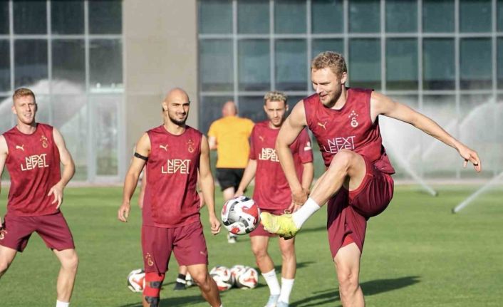 Galatasaray, yeni sezon hazırlıklarını sürdürdü