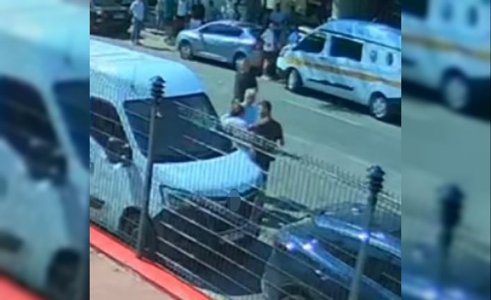 Gazeteciye saldırıp, telefonunu zorla alan zanlılar adliyeye sevk edildi