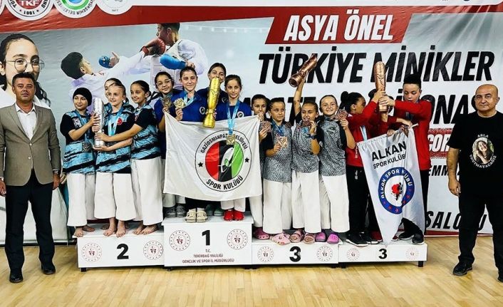 Gaziosmanpaşa Belediyesi Karate Takımı, Türkiye Şampiyonu Oldu